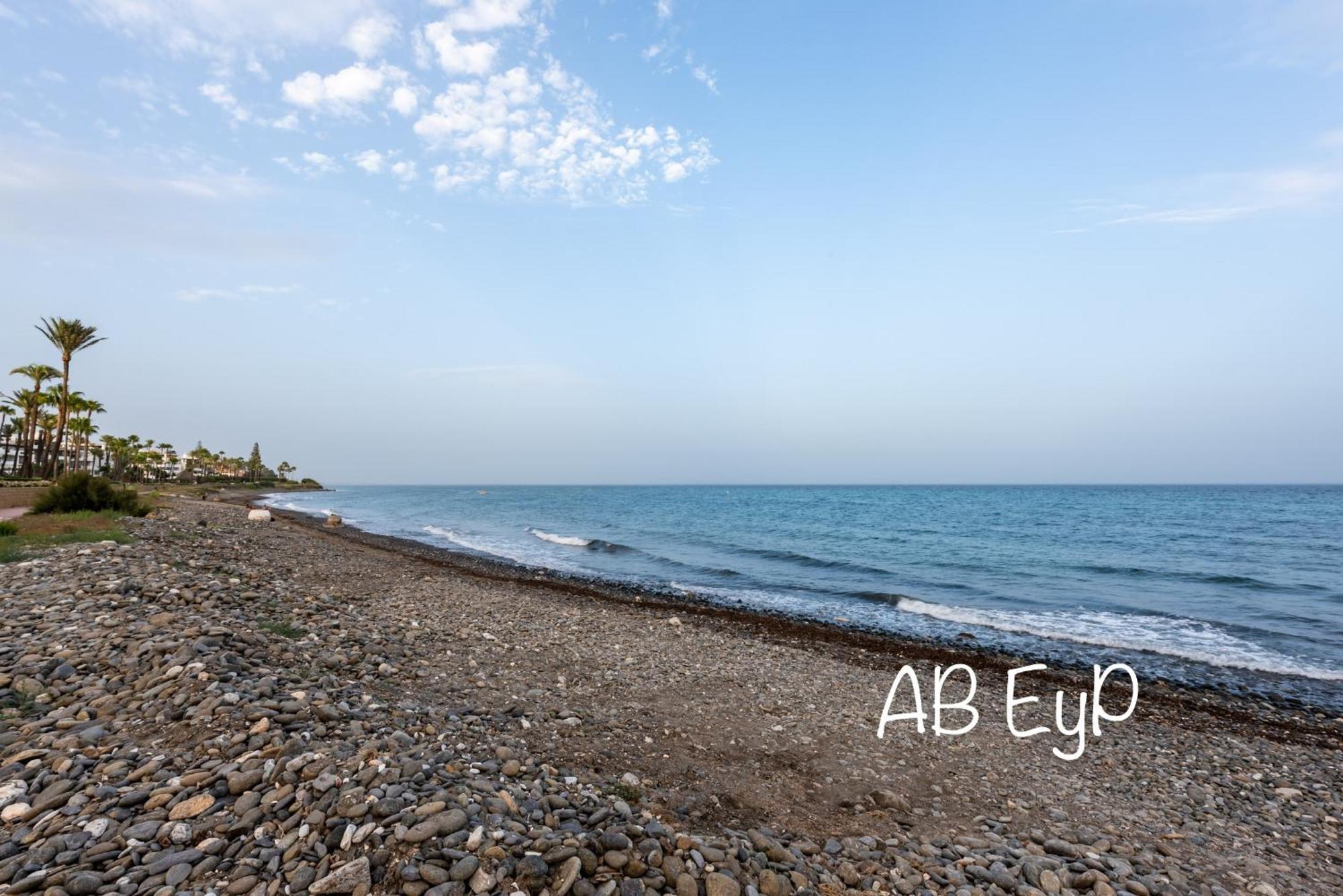 Alcazaba Beach Apartment Эстепона Экстерьер фото