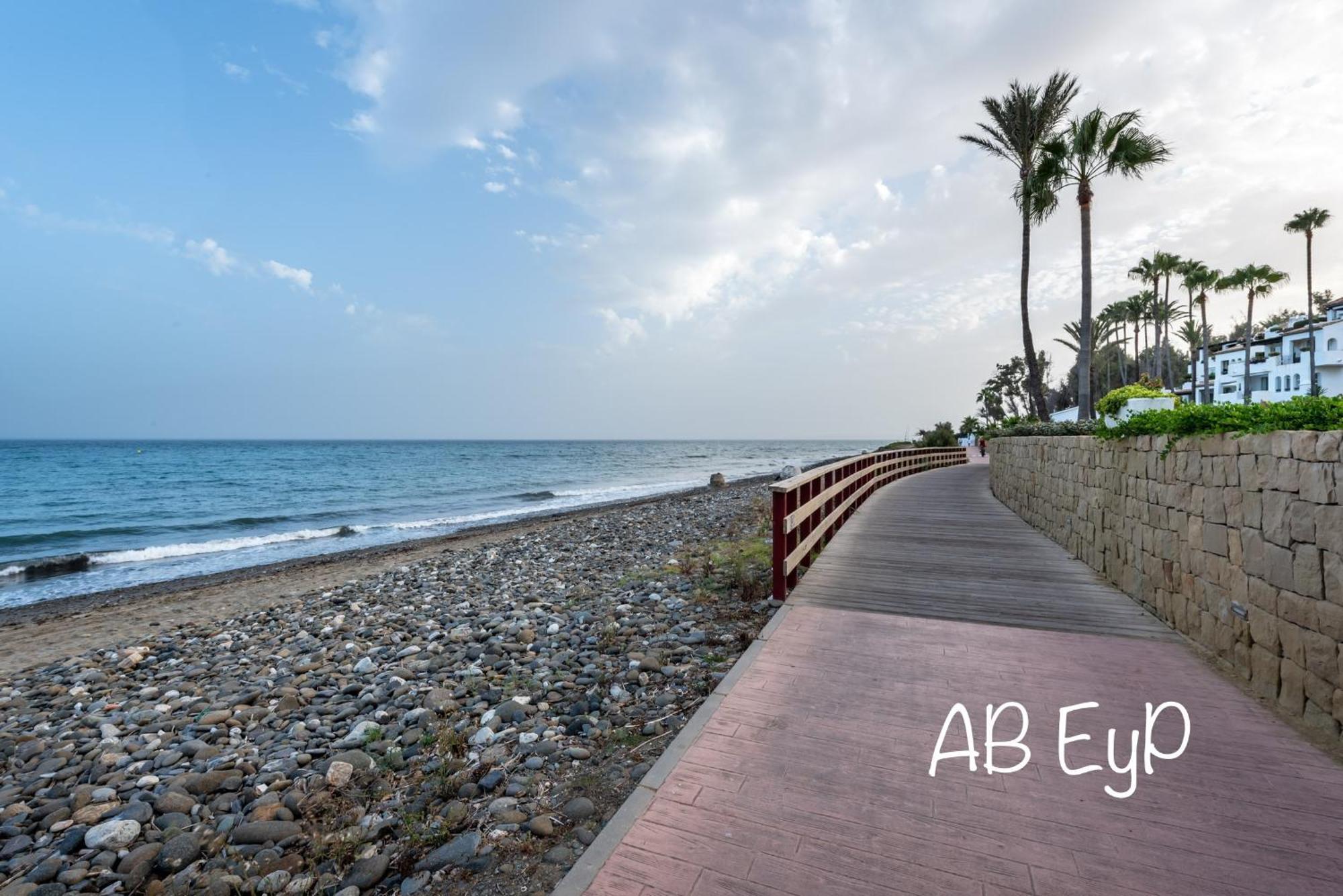 Alcazaba Beach Apartment Эстепона Экстерьер фото