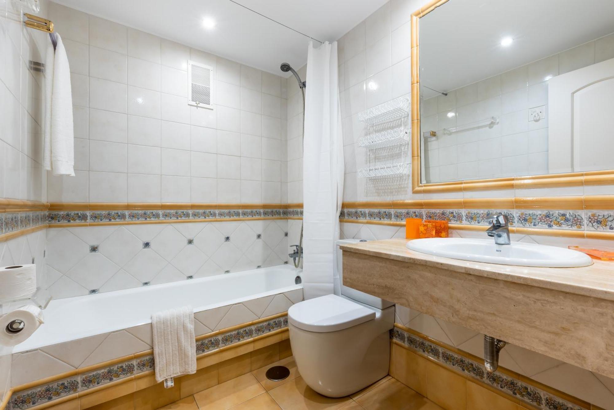Alcazaba Beach Apartment Эстепона Экстерьер фото
