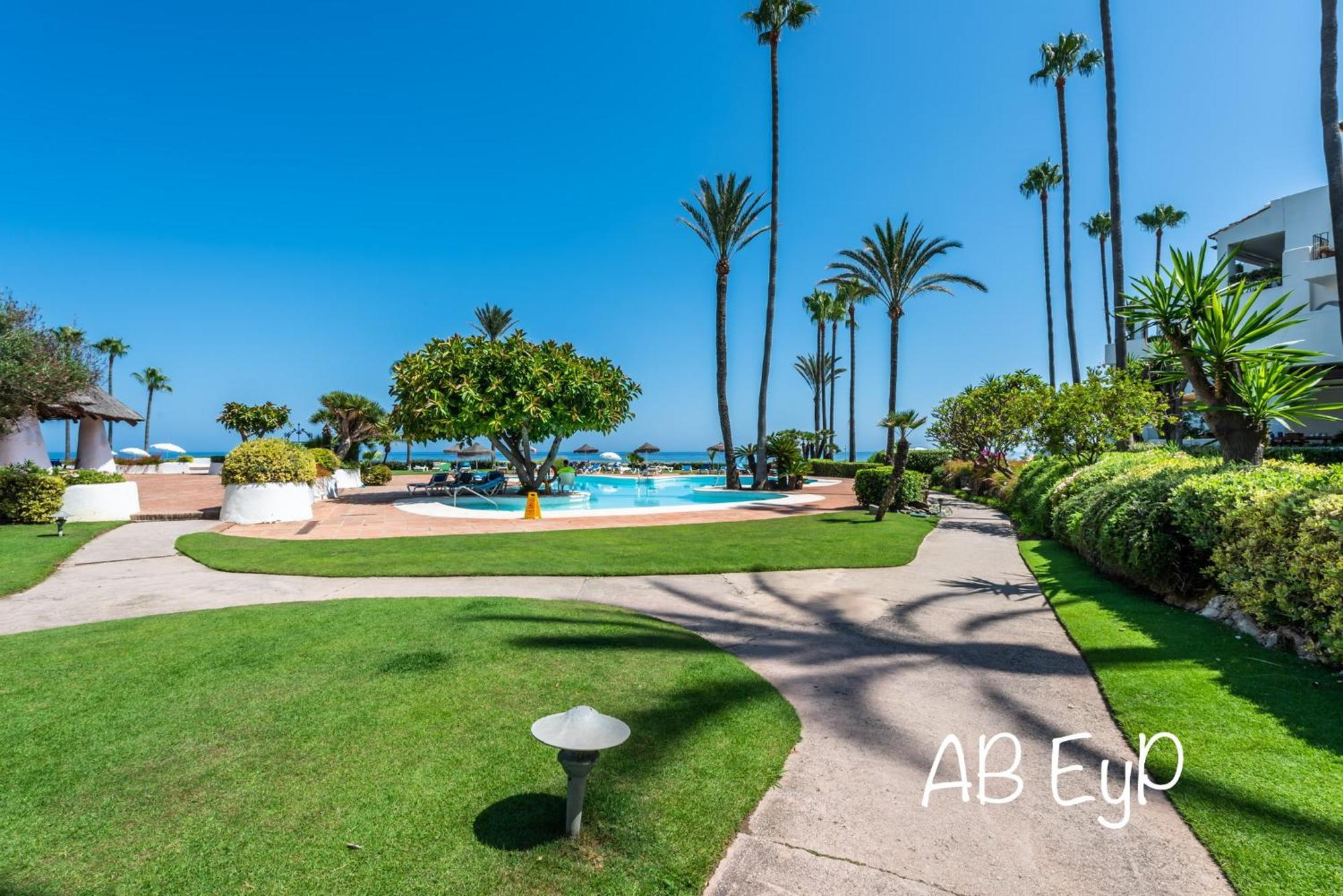 Alcazaba Beach Apartment Эстепона Экстерьер фото