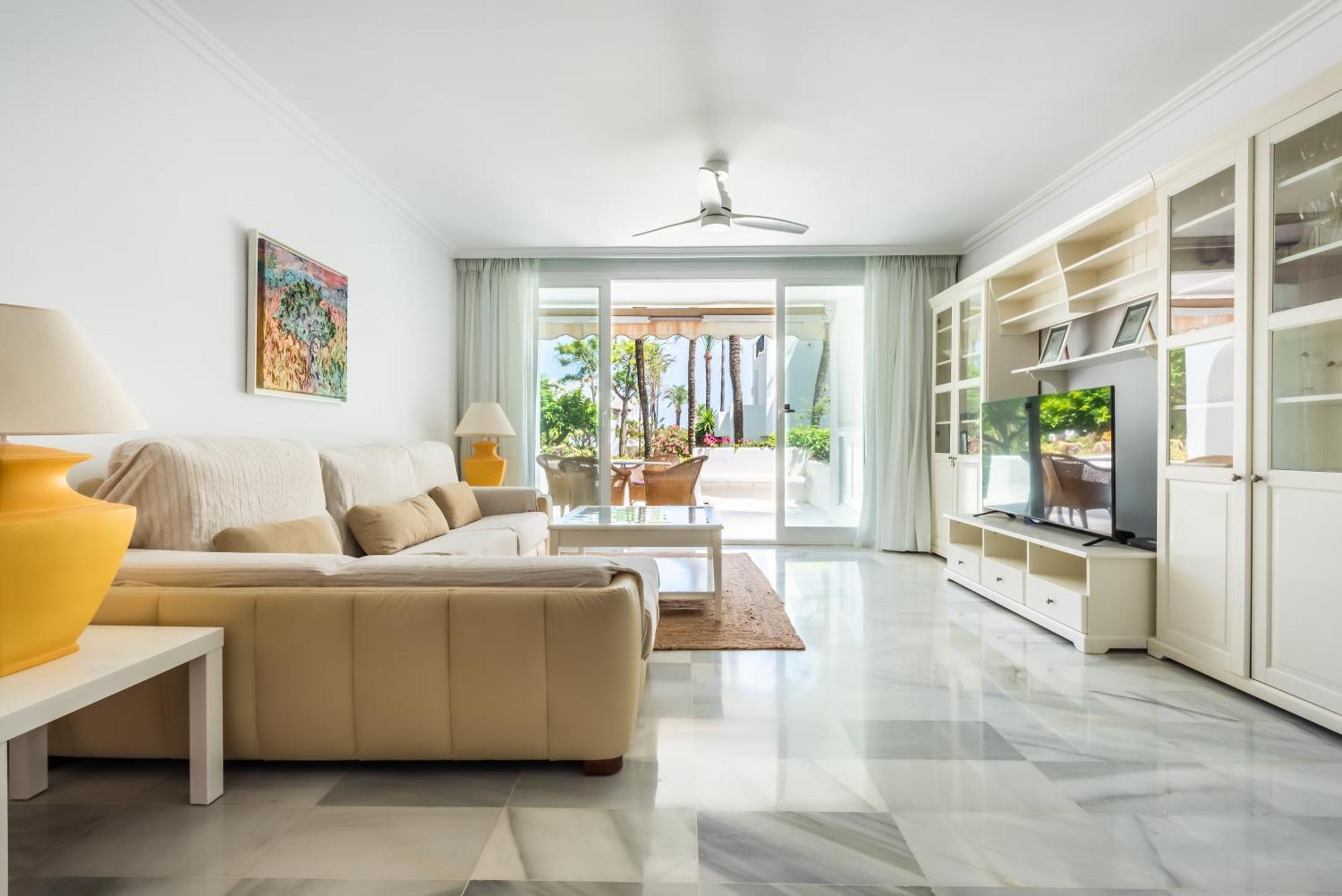 Alcazaba Beach Apartment Эстепона Экстерьер фото